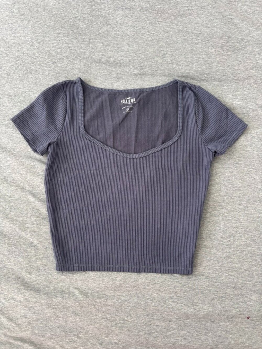 Hollister Ribbed Crop Top Blue Gray XS Must-Have Collection Short Sleeve Fitted